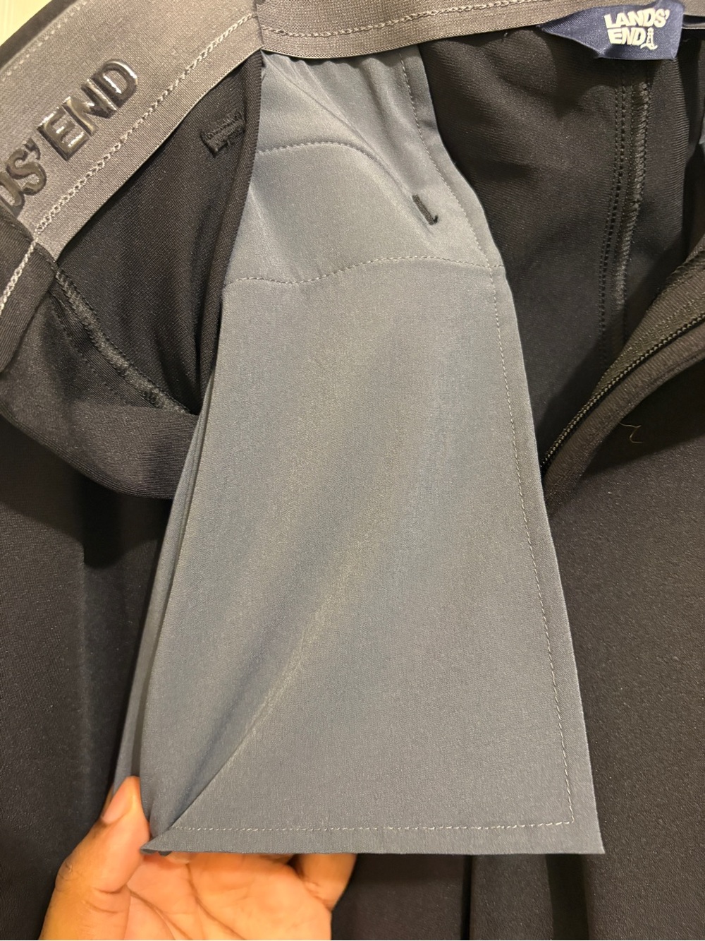 Lands' End Traditional Fit Golf Pants Black with Multiple Pockets Like New - Picture 10 of 16
